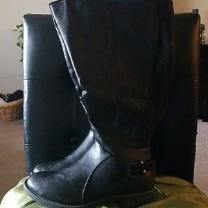 Maurices wide calf boots